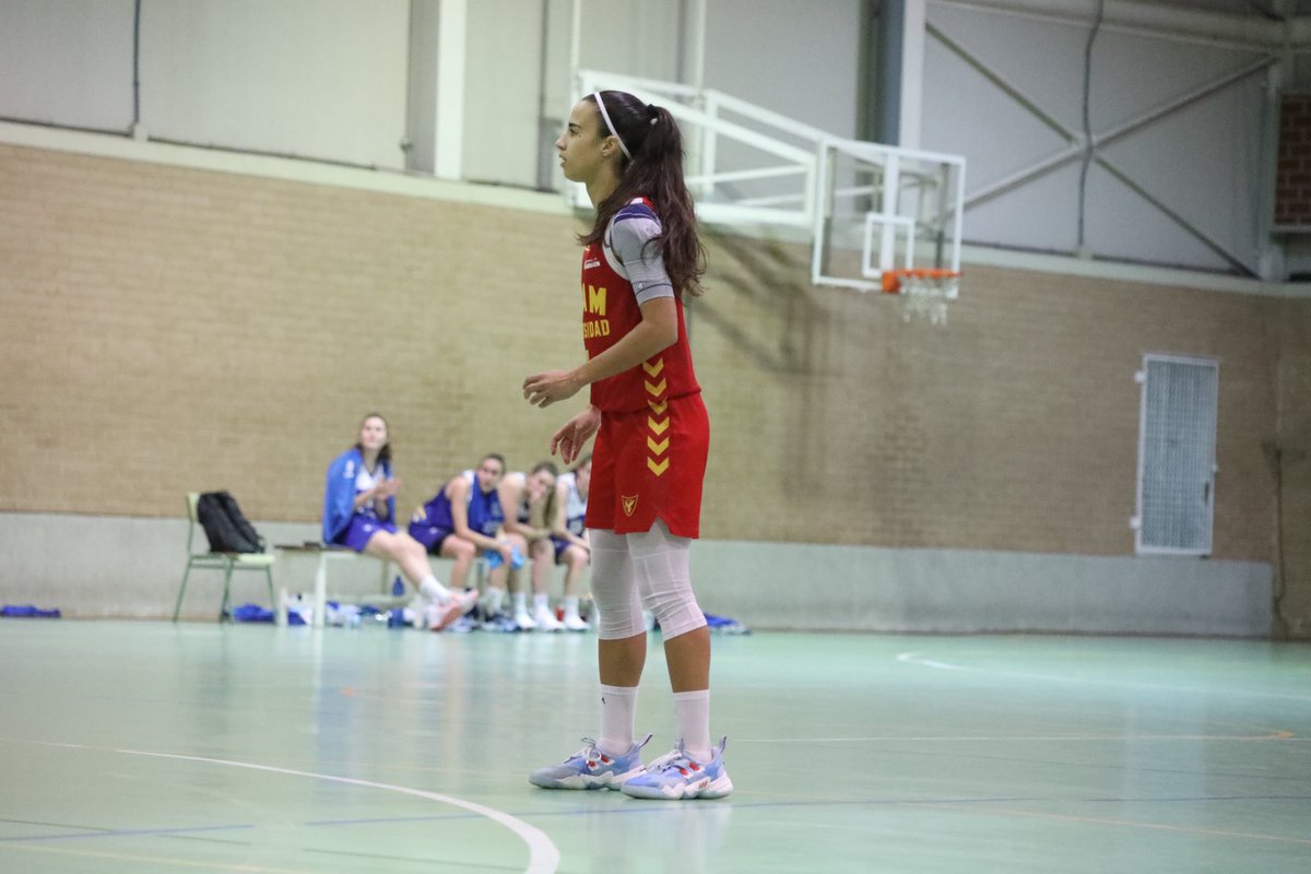 UCAMMurcia's tweet photo. 🔚 ¡FINAL DEL PRIMER CUARTO! 

🏆 J6 PRIMERA NACIONAL 
🏀 @UCAMMurcia @Urdecon_ 2️⃣1️⃣
🏀 @ADEliocroca 1️⃣7️⃣

🔥 A ver quién para a @AngelaGH15, que ha empezado como un tiro el partido: 4/4 en T3 para 12pts. 

⚔️ #UCAMMurciaUrdeconADEliocroca https://t.co/30DYT5IfxK