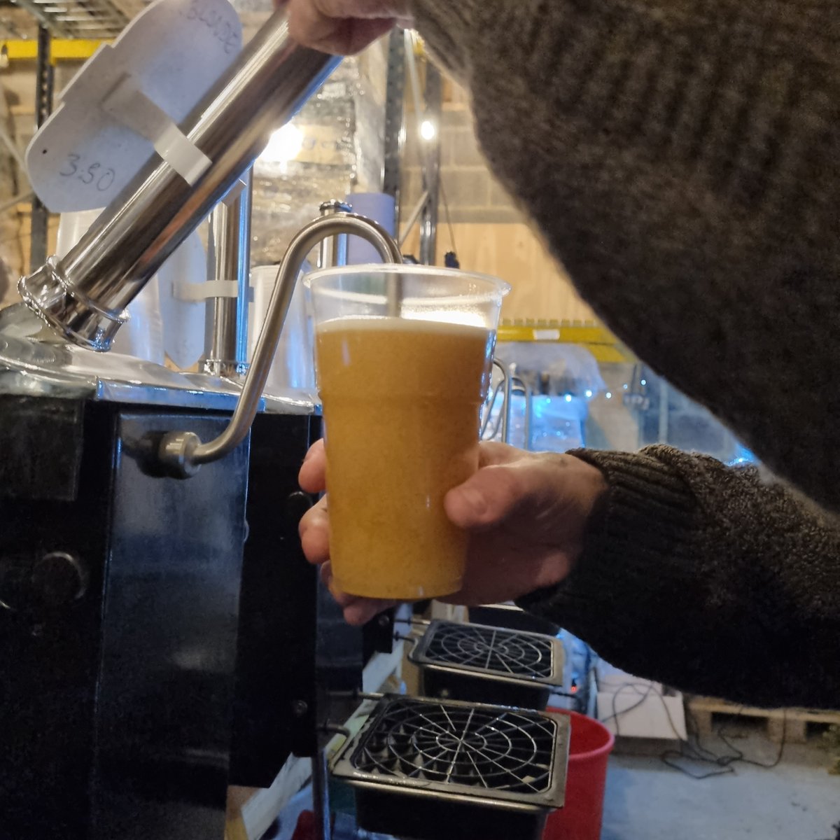 Ilkleybrewery's tweet photo. What are you drinking tonight?
#poweredbybeer #realale #caskbeer #poweredbypints #yorkshirebeer #ilkleybeer https://t.co/QtGfjJBqIy