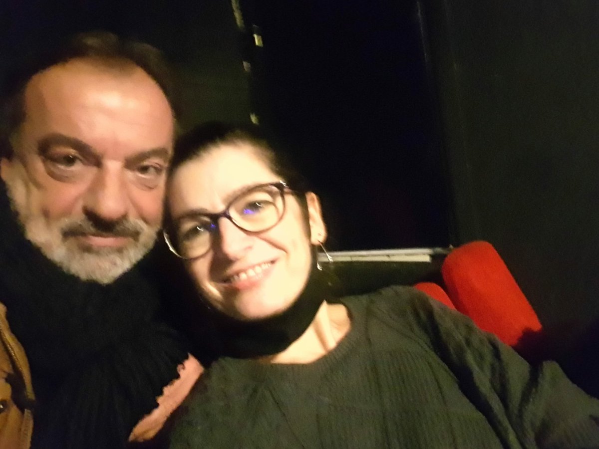 MichaelCouybes's tweet photo. Quoi de mieux pour finir la #SEEPH2021 qu'un peu d'art et de culture avec le dernier spectacle de l'@TheatreIVT et de tomber sur #EmmanuelleLaborit, sa codirectrice et metteuse en scène de la pièce en #LSF et #theatresombre #Hermes https://t.co/ptv4mT8gAF