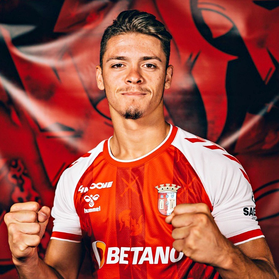 Vitinha faz um hat-trick contra o Santa Clara em apenas 16 minutos 🔥