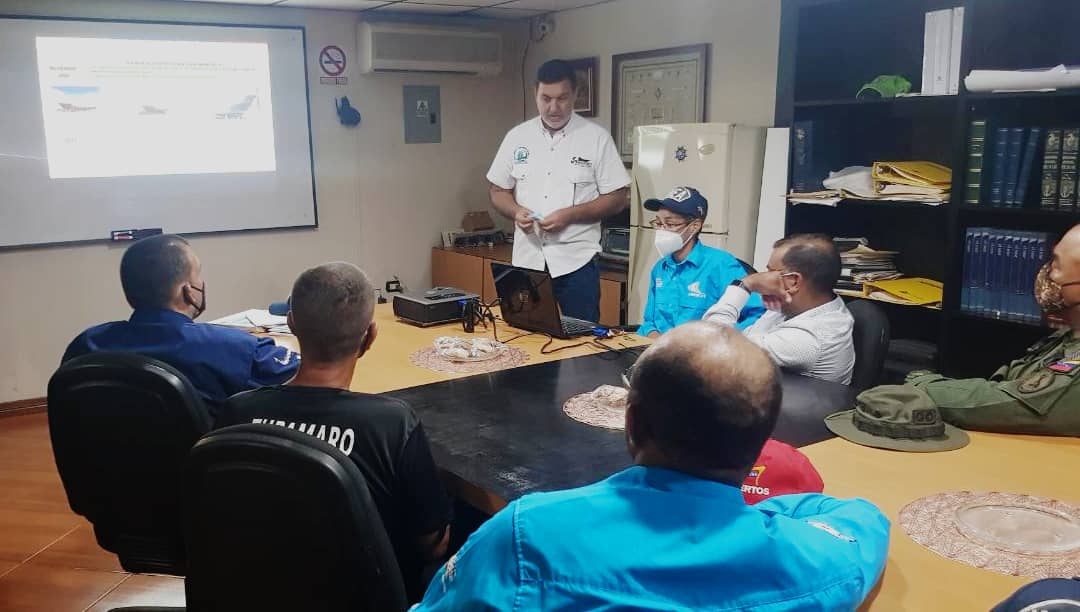 inea_venezuela's tweet photo. #20Nov ¡Día productivo!💪

#AHORA estamos en Marino Astillero Dique Varadero inspeccionando la construcción de los buques tipo monocasco del proyecto #TAP.

#OperacionRepublica2021 https://t.co/BcEyFLKEfk