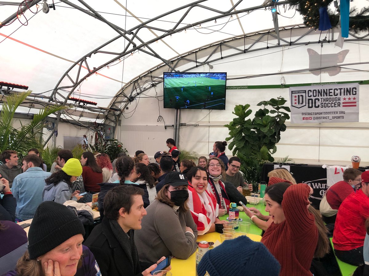 MeredithBartley's tweet photo. @WashSpirit Wunder Garten!! #WhenIRoot https://t.co/pBWTo7Ks2q
