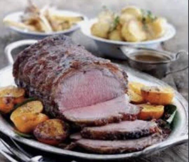 stalla_la's tweet photo. We are now serving Sunday Roasts!  A choice of 3 meats, chicken, lamb and beef. Served with crispy roast potatoes and fresh vegetables. All served with homemade gravy! Book now on 07557472285 or 01676248143 #roasts #sunday #balsallcommon #homemade https://t.co/iBlv7MaBGC