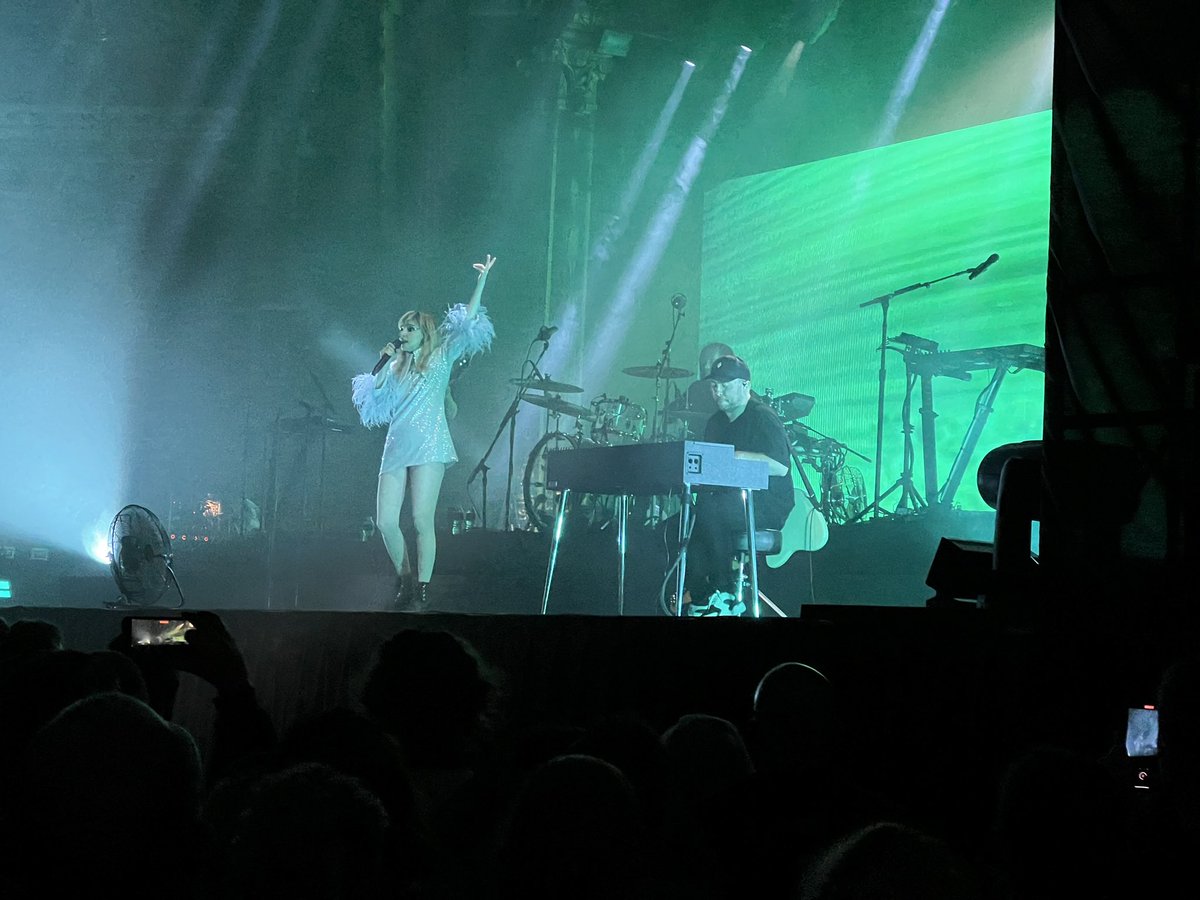 OneForkShort's tweet image. Great show last night @doksan @CHVRCHES