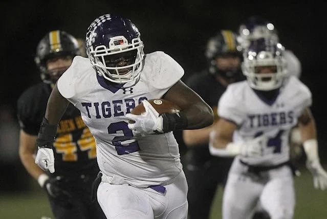 Can’t even put it into words right now, I can’t believe I played my last highschool game. I just want to say thank you to Tiger Nation for showing all love through the ups and downs. To the coaches at Central thanks for the past 4 years I will never forget it. 🐾. 2 out 💜