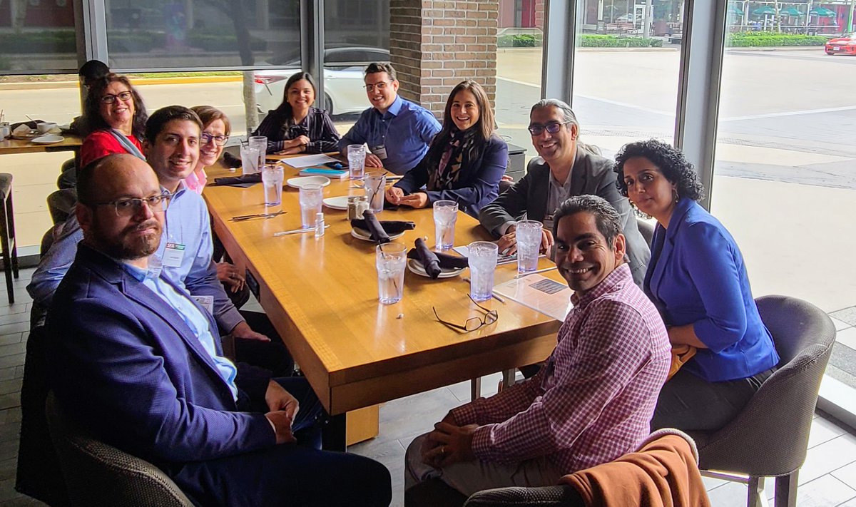 econ_garcia's tweet photo. #ASHEPresente @ASHE_ASSA
Impromptu Lunch with some of ASHE members. @UofLEcon @CamilaNtMorales @MehmetErdemYaya @JoaquinRubalcab @RAAcevedoR @AmuedoDorantes @jrbucheli Myriam Quispe-Agnoli @JayJayawardhana https://t.co/JOdrpFH2jy