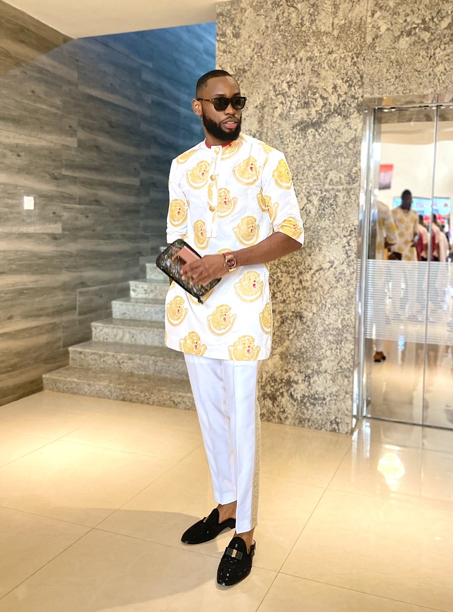 theemmanuelumoh's tweet photo. 🤴🏽⚜️😎 https://t.co/ELlBPDtDss