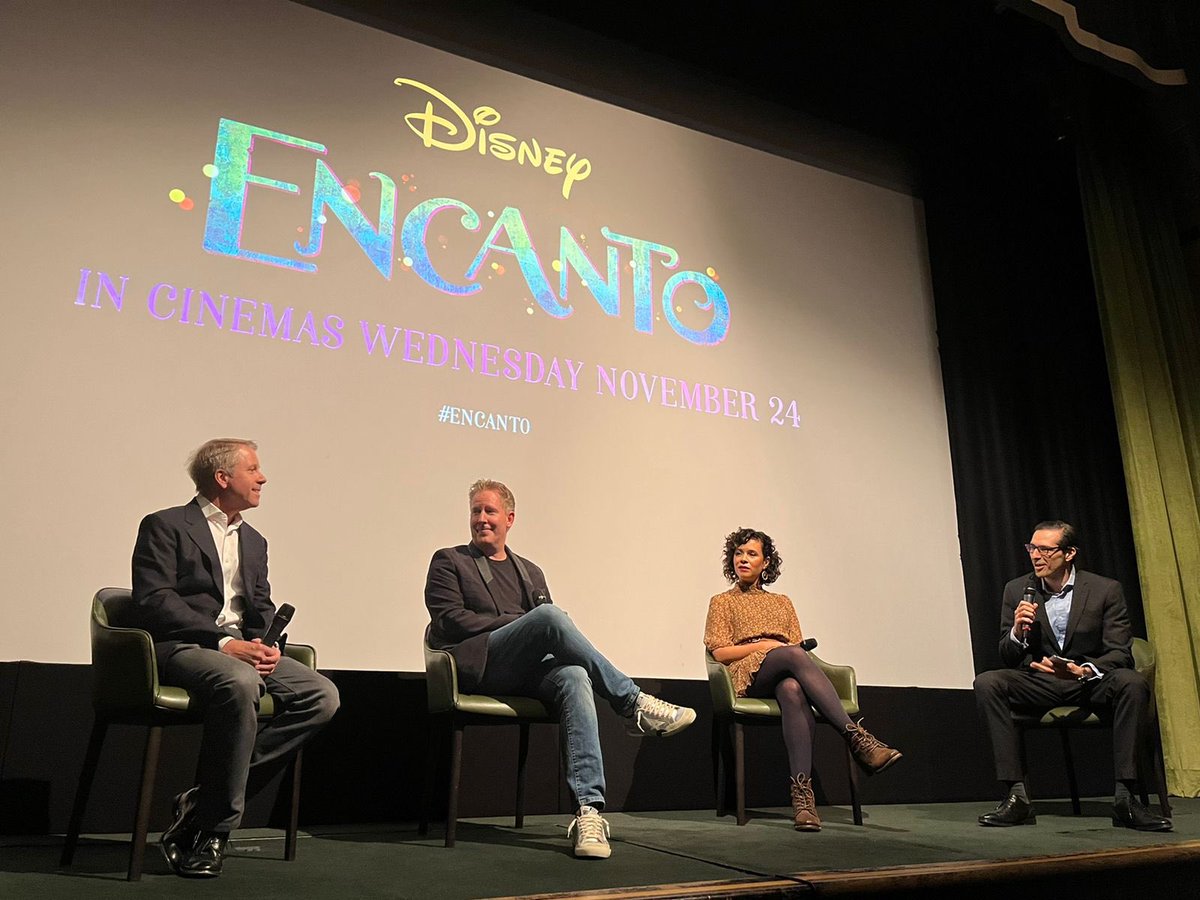 FlaviaSantoroT's tweet photo. Hoy @jpuyana de @PROCOLOMBIACO conversando con @thejaredbush, director de @EncantoMovie, Clark Spencer, presidente de @DisneyAnimation, y @ChariseCastroS1, escritora de la película. Gracias a #Disney por compartir este gran momento con nuestro equipo de Londres. #Encanto. https://t.co/PVDlo5291h