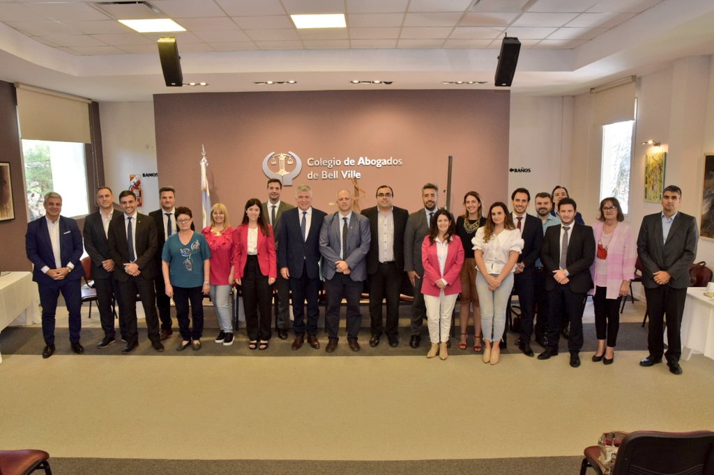 abogadosMJ's tweet photo. Nuestra presidente dra. Isabel D'Onofrio y el delegado ante #FeCACor dr. Lisandro Antúnez participaron de asambleas ints. en el #colegiodeabogados de #BellVille.
Entre otros, en la Asamblea de Presidentes se aprobó el #Presupuesto2022 del Trib. de Disciplina de Abogados/as. https://t.co/dfIM4skxAS
