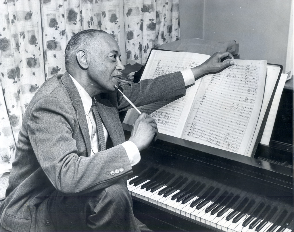 naxosrecords's tweet photo. Check out @wetatvfm's episode of Classical Breakdown: The Life of William Grant Still, featuring conductor John Jeter and the @FortSmithSymph's Naxos recording of the symphonic poem, "Africa."

Listen now: https://t.co/bEe1jqRiHM https://t.co/vQ5JMW7mM6