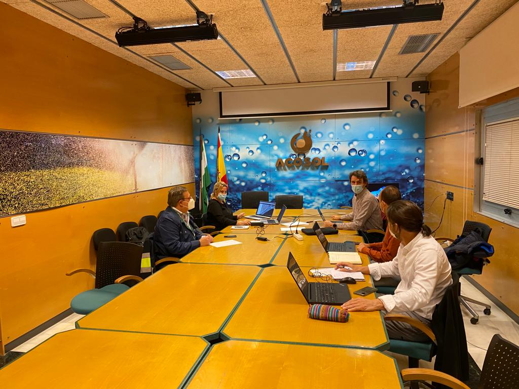 InfoHidralia's tweet photo. Trabajando conjuntamente con @AcosolSA para reparar lo antes posible las consecuencias en las infraestructuras por el fuerte temporal. Seguimos trabajando para dar la mejor solución. https://t.co/sa7nlC3OjS