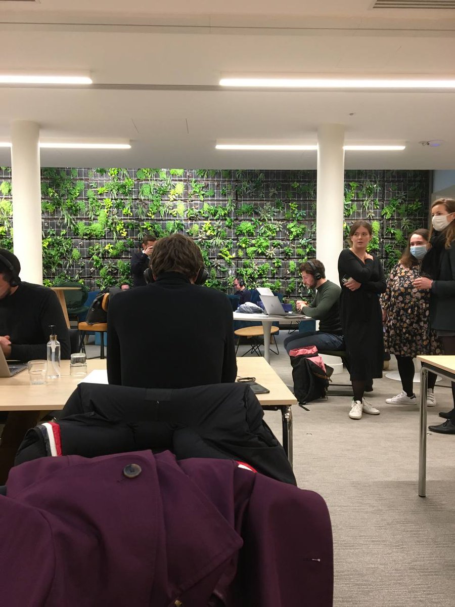 RE_Versailles's tweet photo. Journée productive chez @enmarchefr pour la grande opération de phoning ! 📞
En Marche pour #Macron2022 💪 https://t.co/OGmReWQw5j
