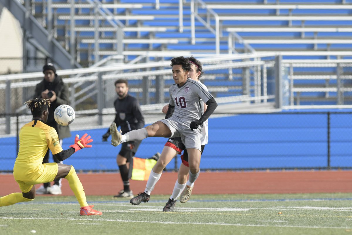 jasonmintophoto's tweet photo. Caravel and St. Andrew’s tied 0-0 at halftime. #delhs #soccer https://t.co/x1CpeOUcYE