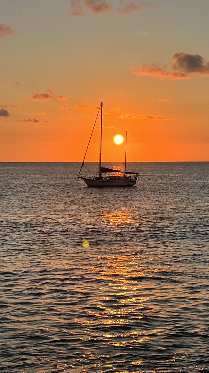 InfoGranCanaria's tweet image. Today's sunset #GranCanaria