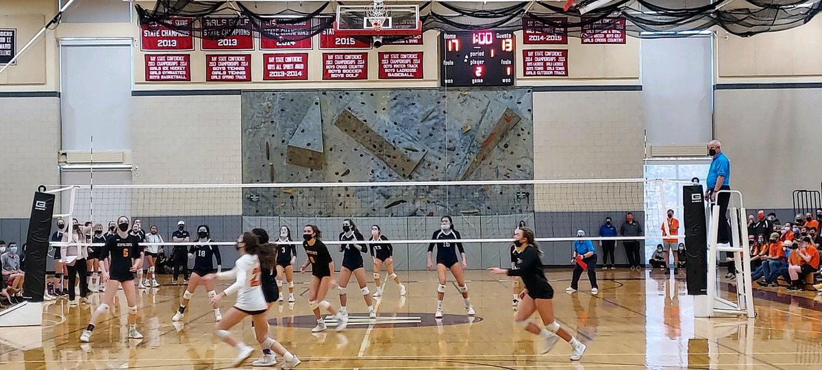 The score is 1 1 in the D1 STATE VOLLEYBALL FINAL between Needham and Newton North - HIGHLY COMPETITIVE MATCH!
<a href="/MIAA033/">MIAA</a> 
#OneTeamOneMIAA
#gameonMIAA