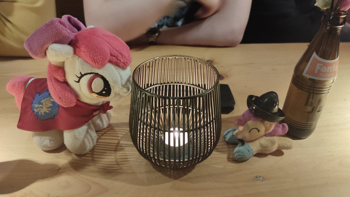 Enjoying the last chance of having a nice evening with some friends before the next lockdown is imposed on us, with <a href="/SamyraSakura/">Samyra</a> <a href="/LucasD4sh/">LucasDash</a> &amp; <a href="/oZusadz/">oZusadz</a> in Amberg