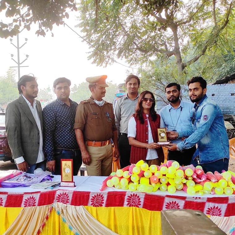 hkworg's tweet photo. Humankind Welfare ( HKW ) organised the “Annual Sports Day" for all Academy kids on the special occasion of CHILDREN'S DAY 2021.
All Guests were awarded for supporting the cause.
#ChildrensDay #14thNovember #Enjoy #Fun #Smile #Gifts #Kids #Games #HKW #HumankindWelfare https://t.co/tgzT4UVvIT