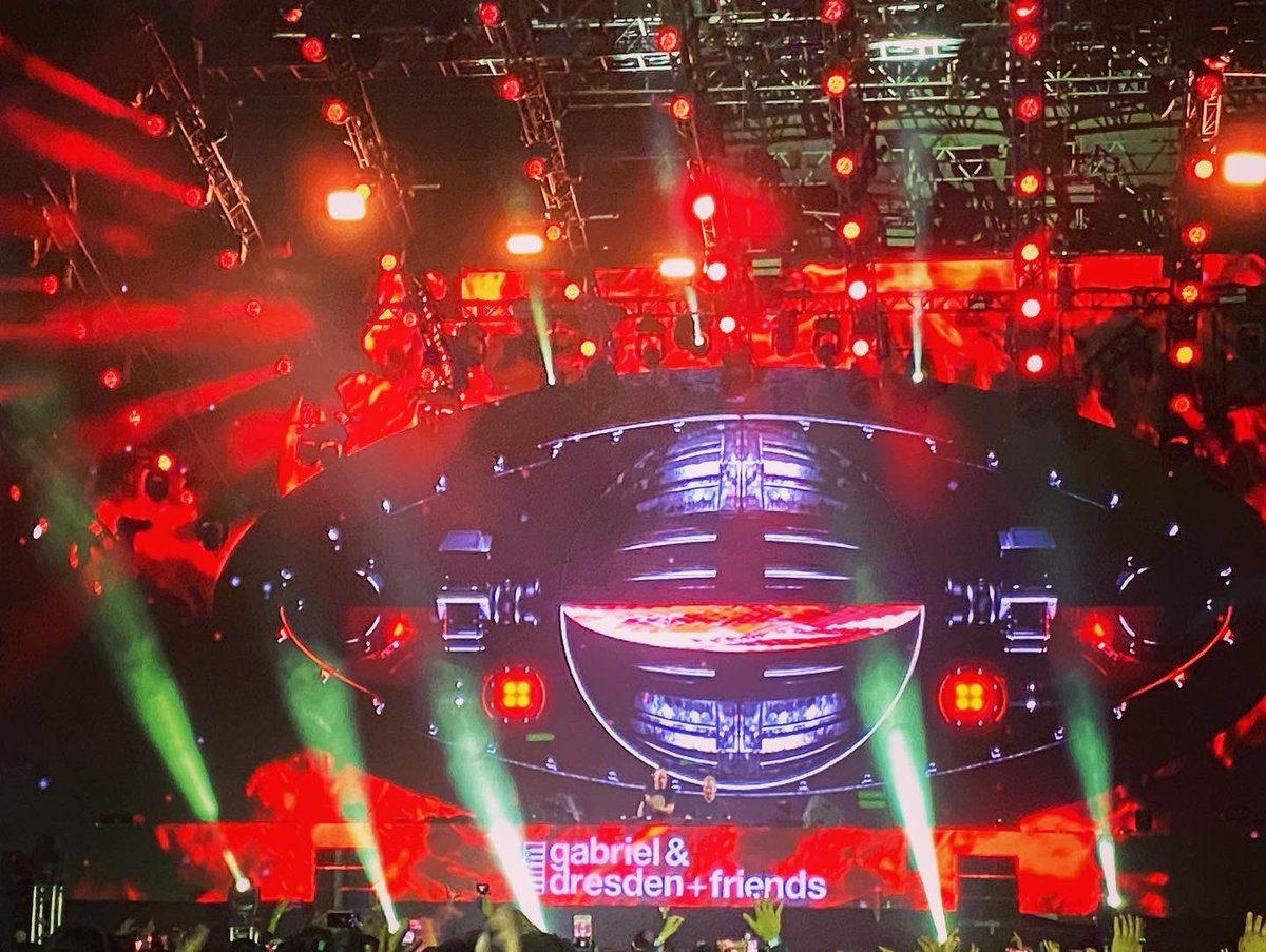 el_huginho's tweet image. 👟😎🇲🇽🎉 
#ASOT1000 #ASOT1000MEX #ASOTMEXICO