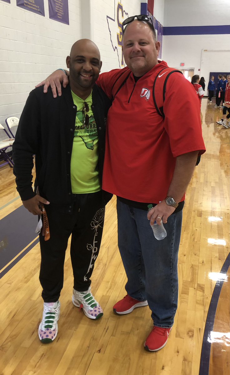 AndrusDarrell's tweet photo. Ran into one of my former players from The Bluff today - Rueben Flowers AKA #3 - what a tremendous player & person - proud of you Rue !! Wish you well & God Bless
Coach A -
#CPH #FBFBFB https://t.co/sQdgoq1hRY