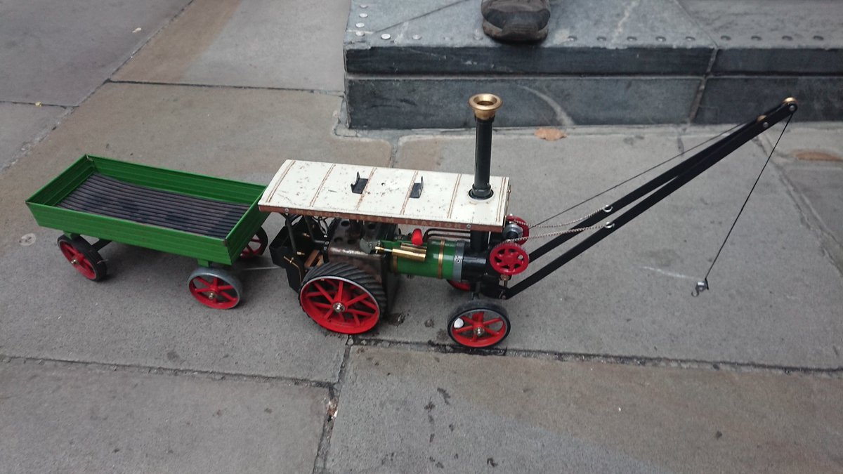 Sparks_Skywere's tweet photo. Heading back from another amazing #londonfurs meet, my very special #Mamod TE1A traction engine had two steam ups with very happy people watching it go around on its own power, even when it's winter weather and cold, a Mamod can still satisfy. https://t.co/9ML5sAb96P