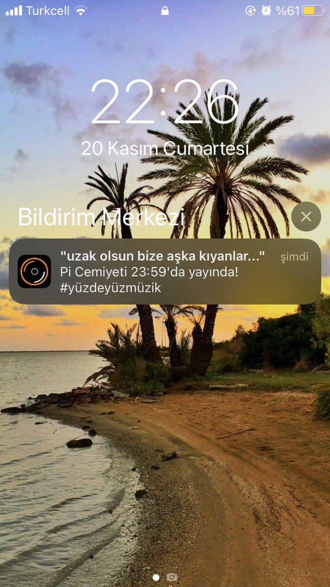 Masada üç beş yakın arkadaş.😉Pi Cemiyeti 23:59’ da yayındaaa unutmayın!  📻🎧🙋🏻‍♂️ <a href="/benreha/">BenReha</a>   <a href="/picemiyeti/">Pi Cemiyeti</a>  #picemiyeti  #yüzdeyüzmüzik