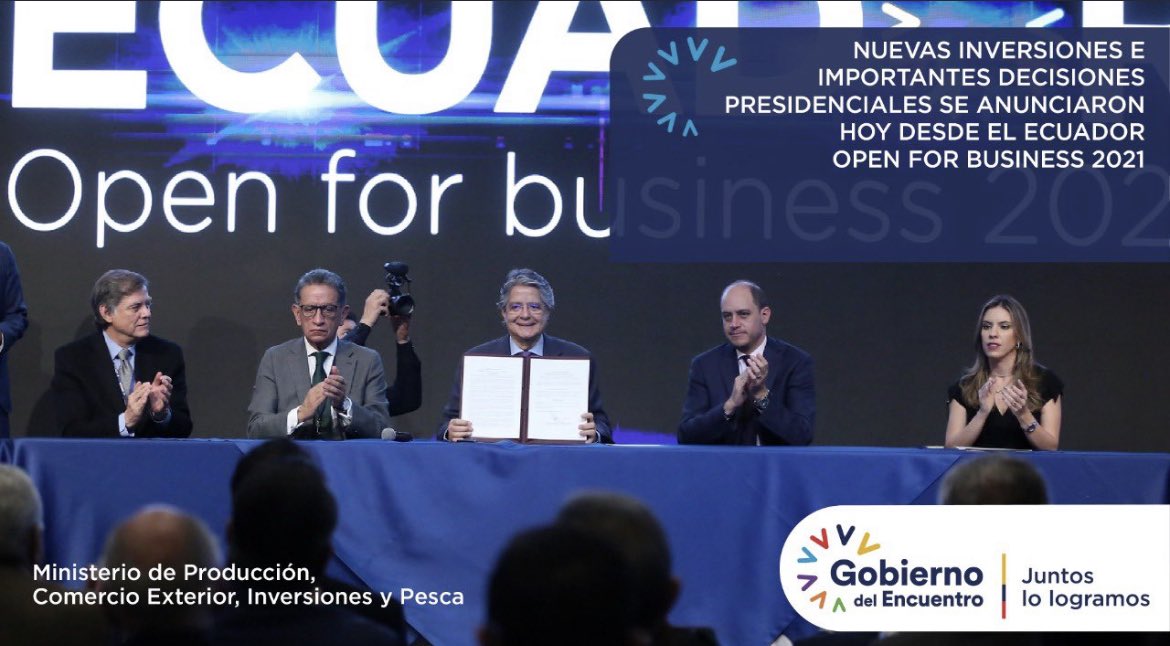 lorenakonanz's tweet photo. ¡La realidad superó las expectativas ! 

1300 asistentes, 518 citas de negocios, 50 proyectos públicos, 13 paneles

Lo mejor de todo… sentir esa esperanza, esa ilusión y sobre todo ese orgullo de ser ecuatoriano. 

Ecuador lo tiene todo.El país de las infinitas oportunidades!🇪🇨 https://t.co/4eWK8TDUz7