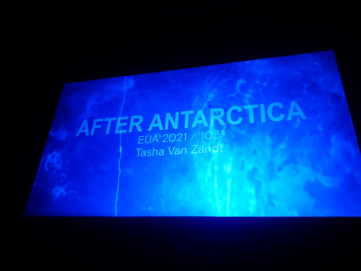 torellomountain's tweet photo. Arriba l'hora de deixar-nos impressionar pel film Gran Premi Vila de Torelló AFTER ANTARCTICA. Película que el jurat d'aquesta edició ha considerat digne de rebre la Flor de neu d'or. Esperem que la gaudiu tant o més! ;)
🌊 #ElCollapseJaÉsAquí 💥 #TMFF2021 https://t.co/PZthpSAmsK