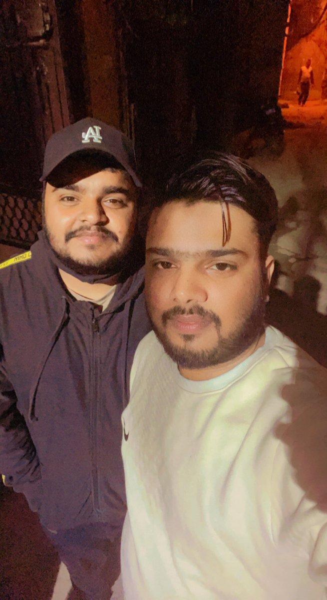Abshine_love's tweet photo. Abshine love - varun saini #brothers https://t.co/Pk3i8vHqxX