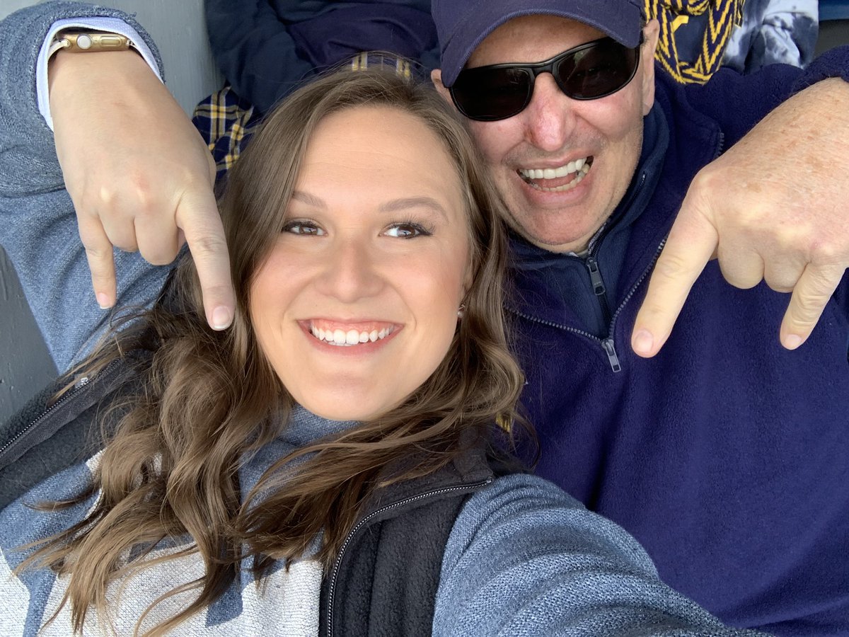 sara_wright8's tweet photo. #wvugame https://t.co/bZwIrM7WWN