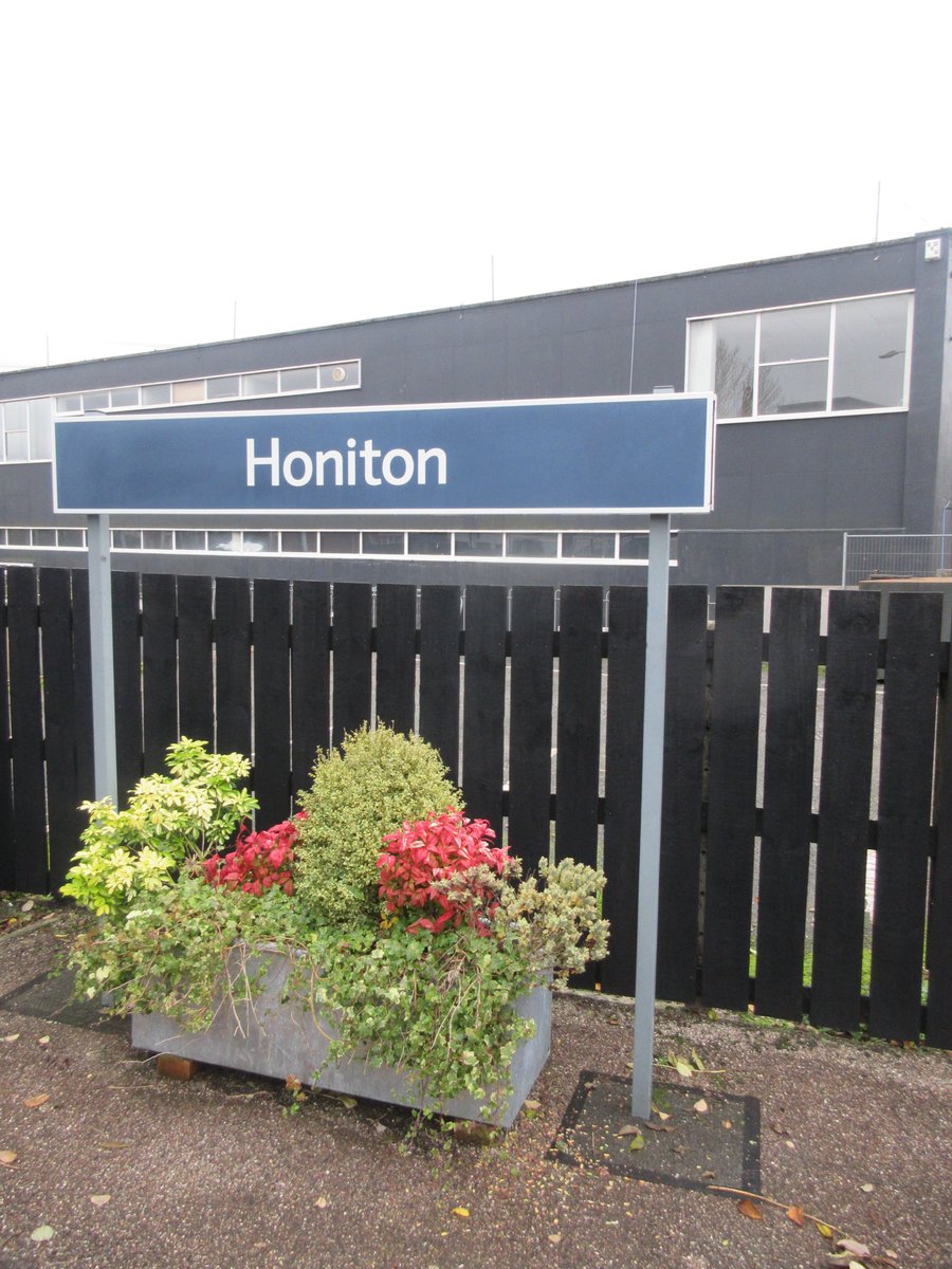 <a href="/HonitonTown/">Honiton</a> Autumn colours seen at the shrubs, at the Station's flower bed, as seen on Platform 1, on Honiton station, on Saturday 20th November 2021. #Honiton #shrubs #Autumn <a href="/south_railway/">SouthWesternRailway</a> <a href="/HonitonNubNews/">Honiton Nub News</a> #plants #EastDevon #Devon <a href="/TTHoniton/">Transition Honiton</a> <a href="/midweekherald/">Midweek Herald</a> <a href="/BBCSpotlight/">BBC South West</a> <a href="/ITV/">ITV</a>