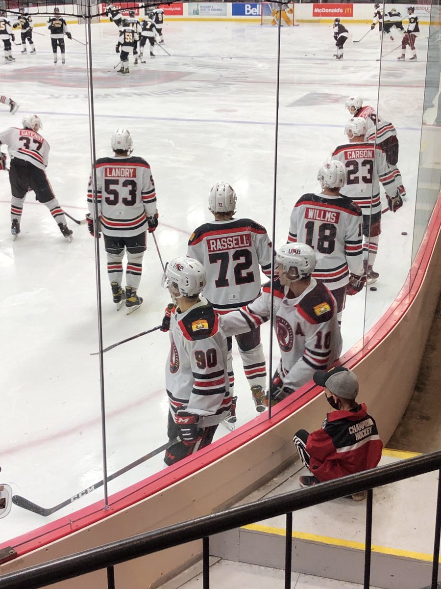⁦<a href="/UNBMHockey/">UNB Men’s Hockey</a>⁩ let’s go get some Tiger meat #unb #aitkencentre #fredericton