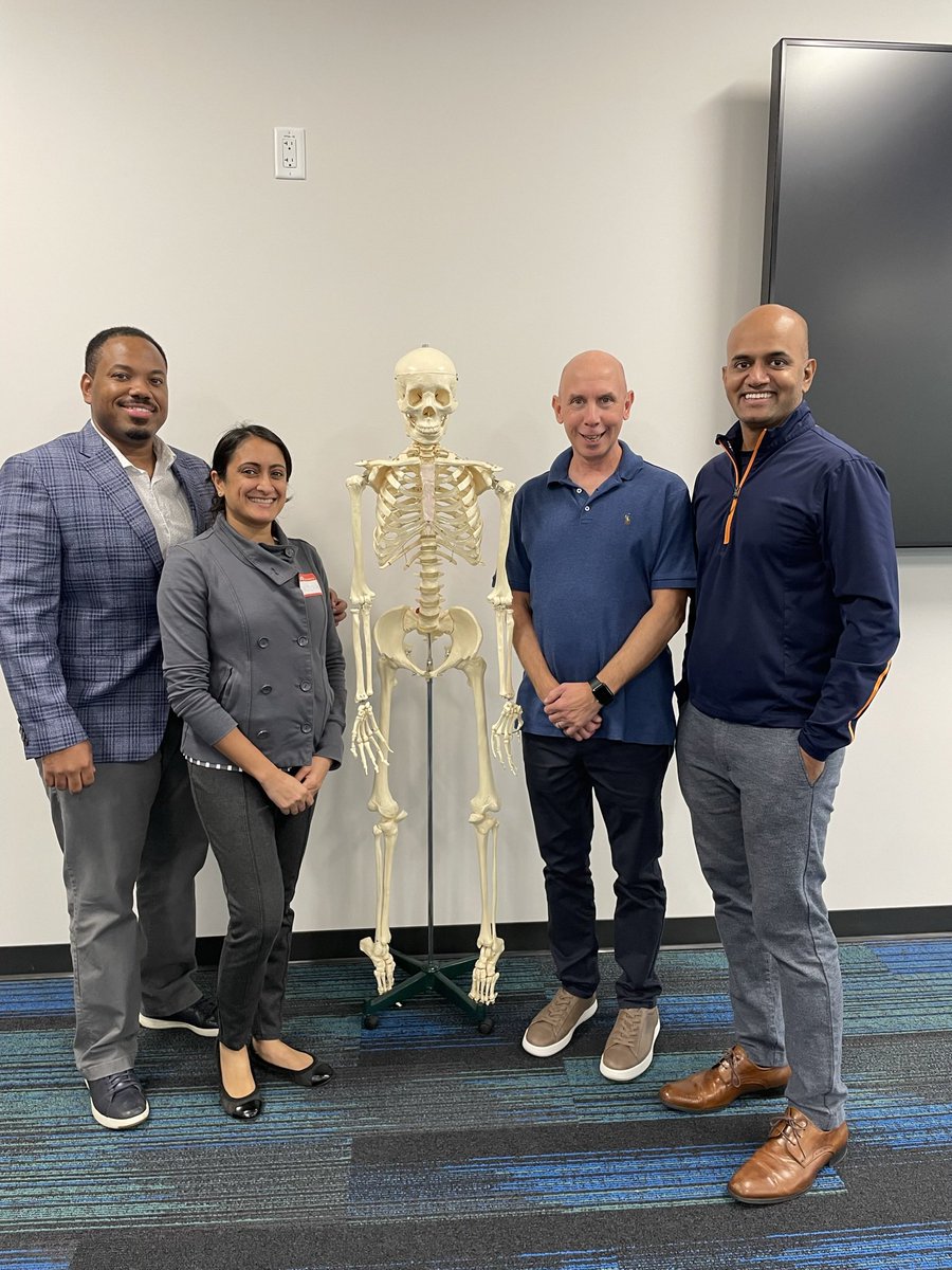 UltrasoundExpe1's tweet photo. Fun day of teaching. Had a very enthusiastic group from 8 different states and the WestIndies!! 😊Thanks to the hard working faculty 👏👏👏
Next workshop on December 11, 2021💥 @AANSUTampa @ezmuzic @KalavaMd 

https://t.co/Uq0IQ1HTgX #ultrasound #education #MedTwitter https://t.co/mWZ7DRGFjv