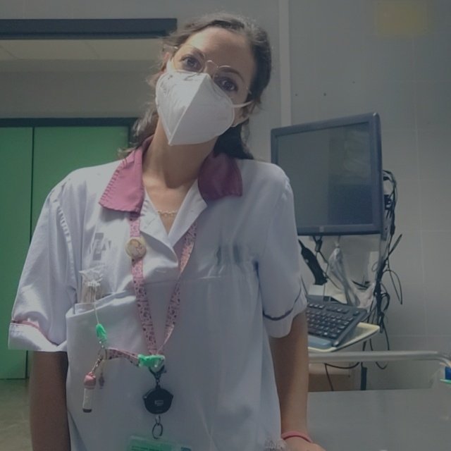 sit90's tweet photo. #NuevaFotoDePerfil #enfermera #seguimosalpiedelcañon #nurse #COVID19 #sanitarios #SanidadPublica https://t.co/AujI1EJyNx