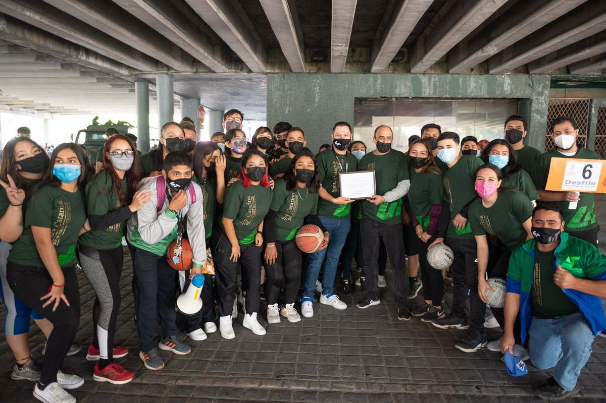UTSC_edu's tweet photo. La Universidad Tecnológica Santa Catarina hace presencia en el “DESFILE CÍVICO, DEPORTIVO Y MILITAR DEL CXI ANIVERSARIO DE LA REVOLUCIÓN MEXICANA”
Organizado por la Dirección de Educación Extraescolar a través del Departamento de Valores Cívicos CICLO ESCOLAR 2021-2022. https://t.co/XdMqZj5t4G