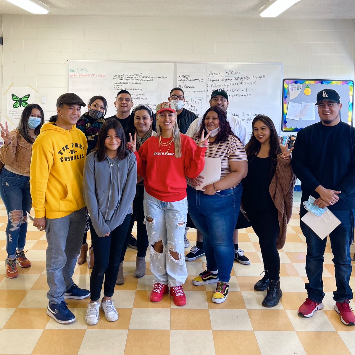 ReverieLOVE's tweet image. Don’t forget to give back to your Hood
once you make it out 🙏🏽💯❤️

#youthprogram
#payitforward 
#studentworkshop