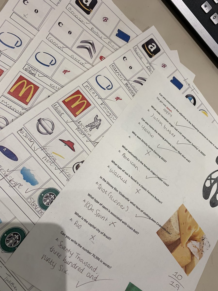 RMNlauren's tweet photo. Pizza making and quiz night on Griffin tonight🍕🍕📝📝 #GreatToBeGriffin https://t.co/mIaO92Nn3E