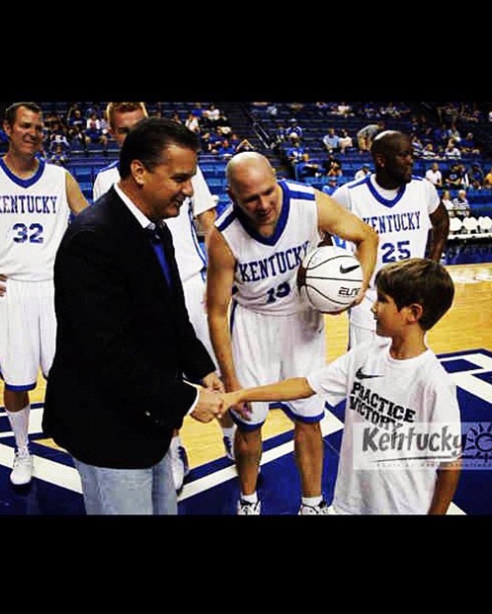 reed_sheppard's tweet photo. BBN💙🤍 https://t.co/9kRre7KAo3