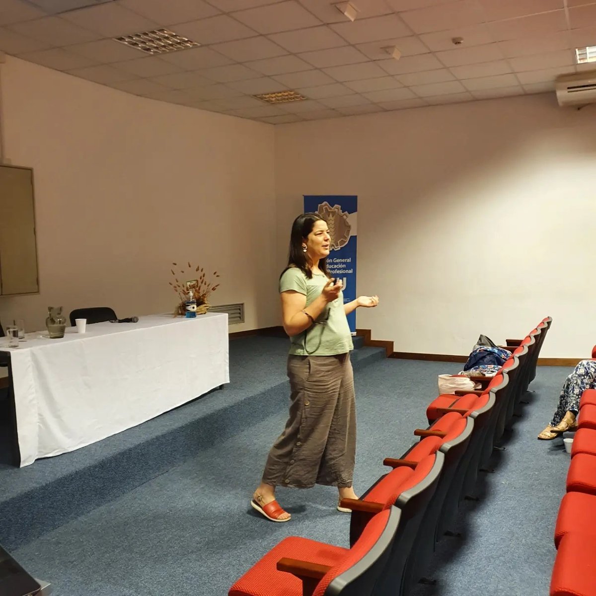 Giniafigue's tweet photo. Encuentro de Estudiantes en Polo Educativo Tecnológico Tacuarembó. Orgabizan @jedeutu @JavierCarreo16 @UTU_Uruguay @ANEP_Uruguay https://t.co/CPAC39on8Q
