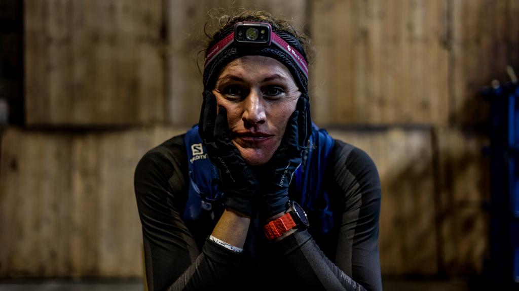 This race can be brutal - nowhere is this more obvious than overnight at the Hut - between the Turn and Halstones. Truly a #HellOfARun #KWaySkyRun25thEdition #SkyRun2021 #KWaySkyRun2021 #AuthenticallyAfrican #MovesCount #gearupgetout #sportraxs @kway_za @Suunto_Fitness