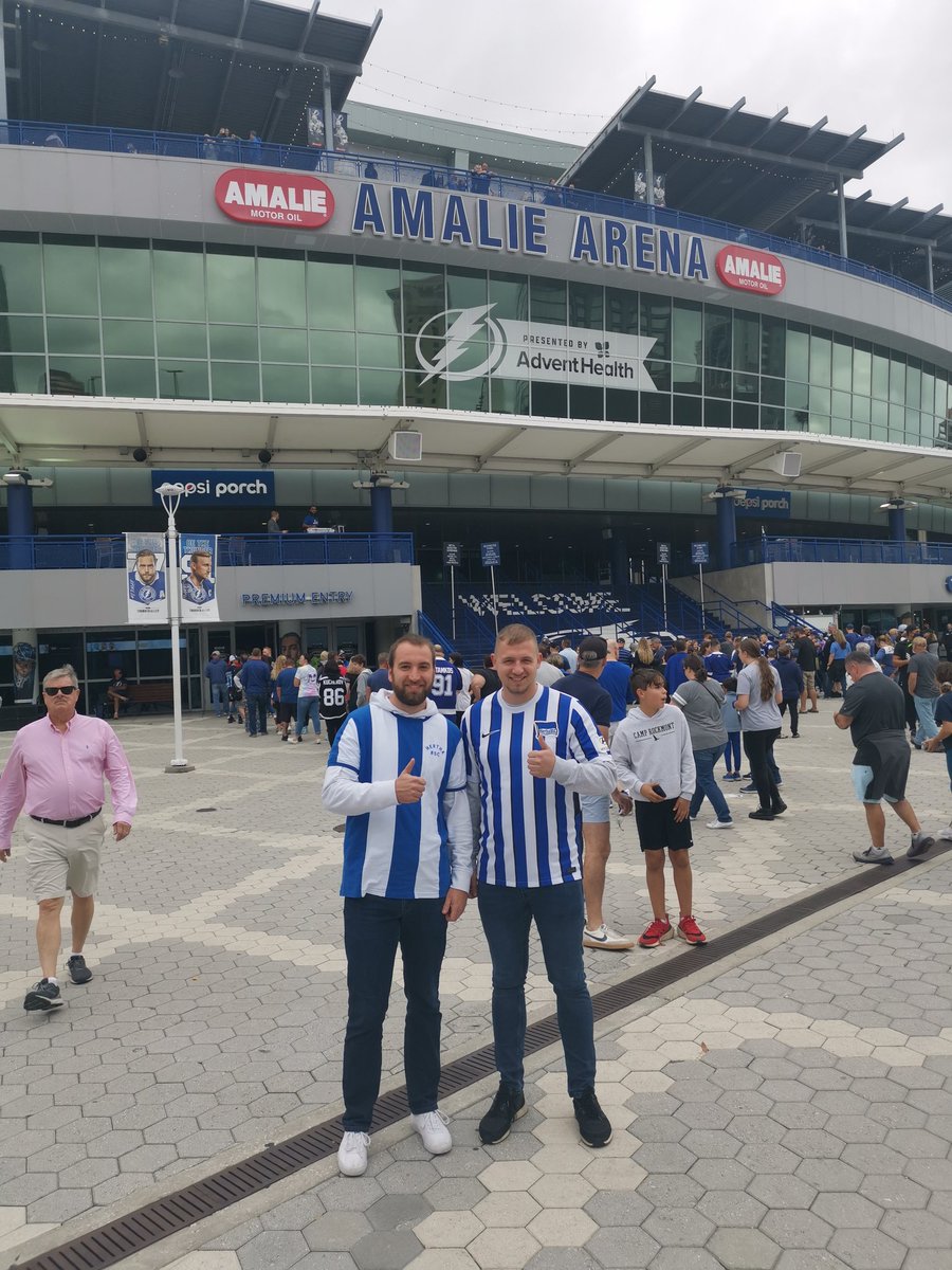 Diegodomme's tweet photo. #GoBolts #bolts #auswärtsasozial https://t.co/iNFZQtZhql