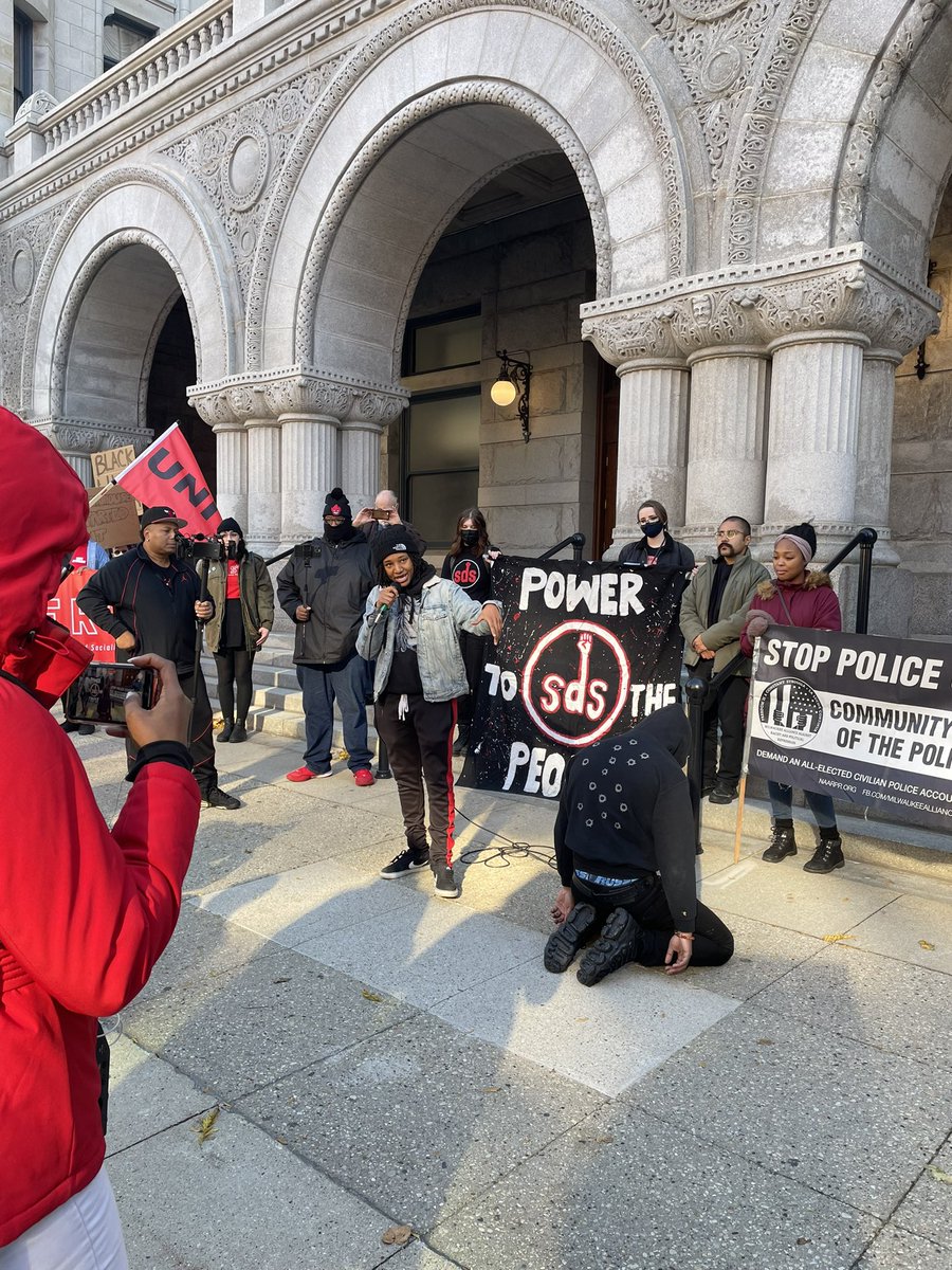 kaysam15's tweet photo. #MilwaukeeProtest today calling for structural change, the end of oppressive systems, and justice for Anthony and JoJo https://t.co/oB0Oa2cmqz