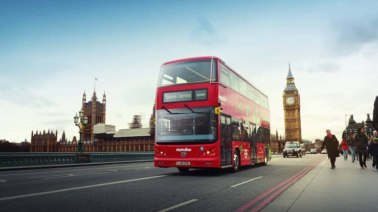 Educationspot55's tweet photo. تعتبر 🚌 أرخص وسيلة للسفر في بريطانيا ومن أشهر الشركات التي تتولى هذا القطاع من النقل:
•National Express
•Megabus, part of Stagecoach
•Parks motor group
•Easybus
•Scottish Citylink
حيث يمكنك شراء تذاكر الباصات على الإنترنت عمومًا، كما يمكن شراؤها من محطات الباصات أيضًا https://t.co/rWiUnxDQIP