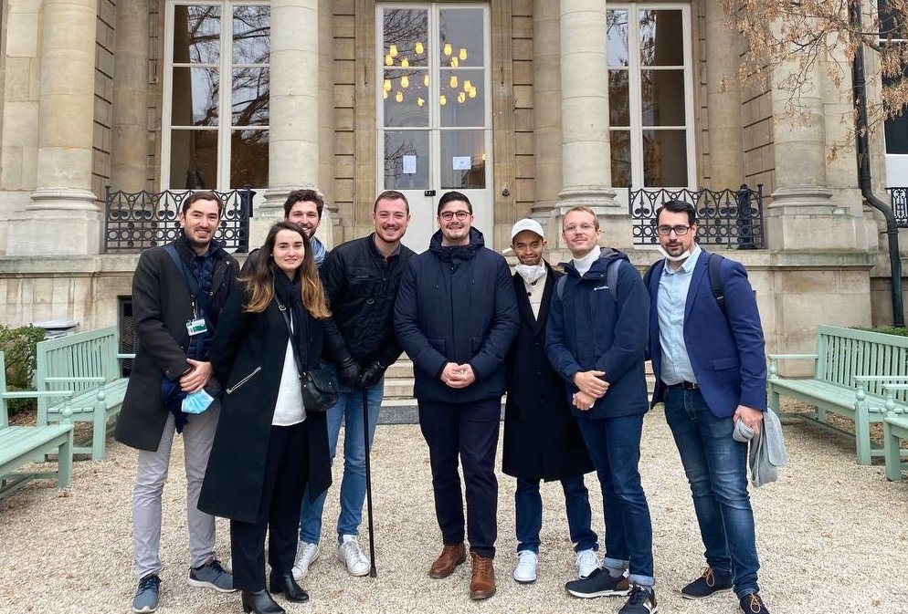 lesjem78's tweet photo. 🏛 🇫🇷 Grâce à l’invitation de @dbaichere, nos #JaM78 ont eu l’honneur de visiter l'Assemblée nationale, maison du peuple souverain où les débats ardents animent notre démocratie et esquissent l’avenir de la Nation ! https://t.co/le68RWFdsm