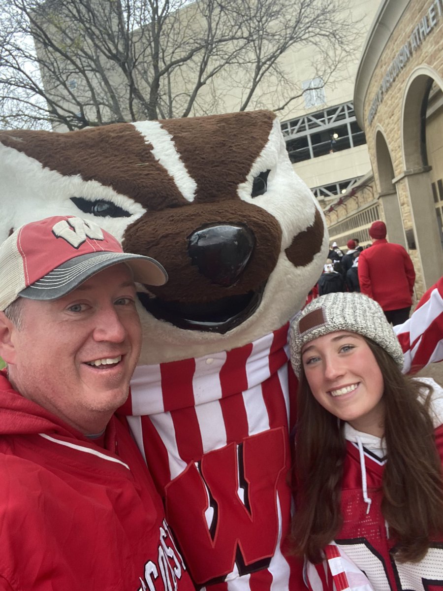 DanaDoll6's tweet photo. Go badgers #onwisconsin https://t.co/I2kZY5YjTo