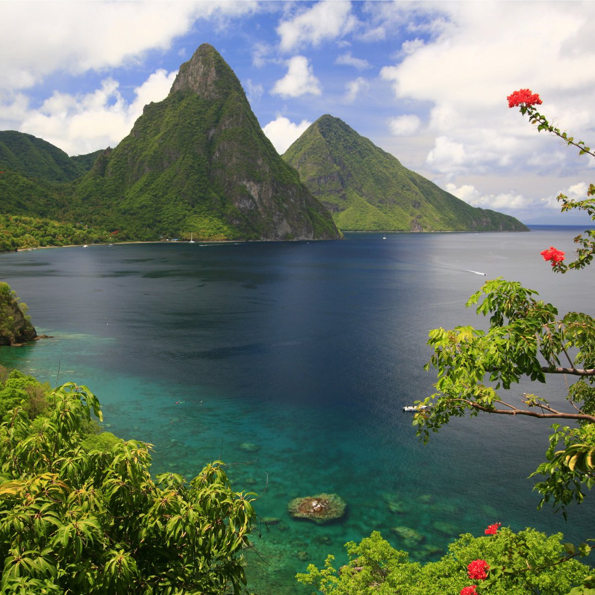 IMPORTANT UPDATE

Due to technical difficulties, from Friday 19 November to Monday 22 November 2021 travelers to Saint Lucia may enter the country without a Travel Approval/Travel Authorization Letter. A negative result from a PCR test taken within 5 days of arrival is required.