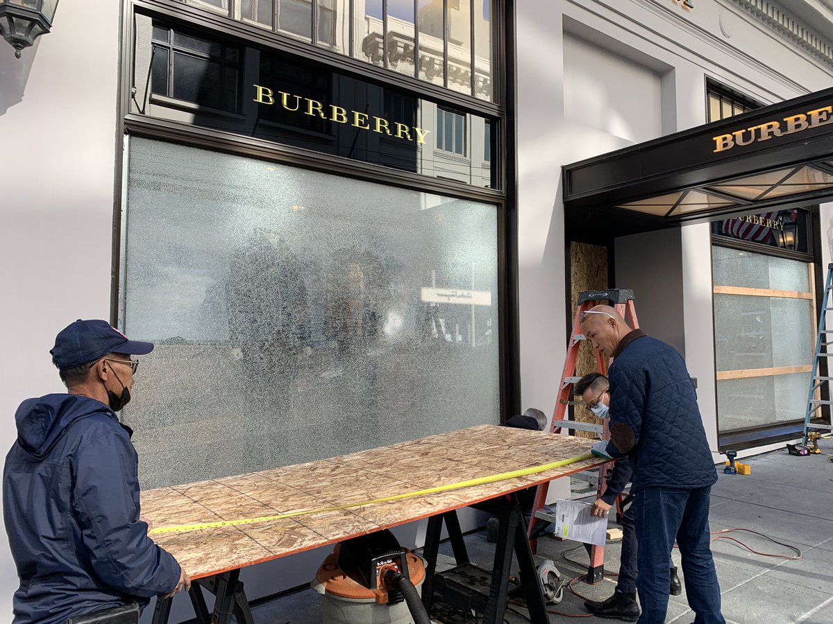 Cornell Barnard on X: SF Union Sq. business are repairing broken glass  after vandalism & smash-and-grab robbery at @LouisVuitton store. @SFPD  say multiple arrests made.    / X