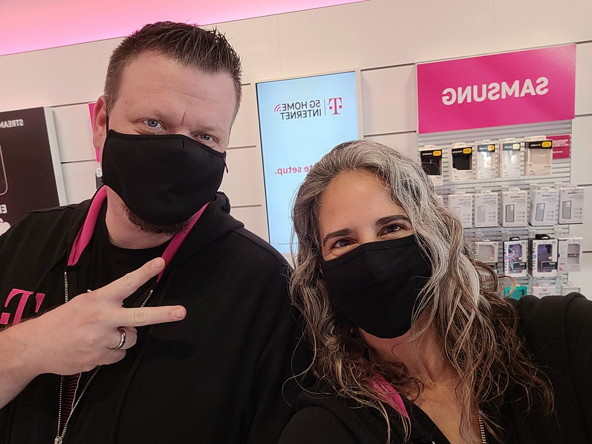 3 days of fun in Virginia!  9 store visits with the BOOMSAUCE LOYALTY TEAM! My team is so full of heart! Their desire to never stop growing is evident each and every day.  I couldn't be more proud.  #loyaltygoeshard <a href="/Wirelesssavvy/">Michelle Wells</a> <a href="/_LindaLarsen/">Linda Larsen</a> <a href="/Samir_fl/">Samir Boulos</a> <a href="/wwhiteheadiii/">Will Whitehead</a>