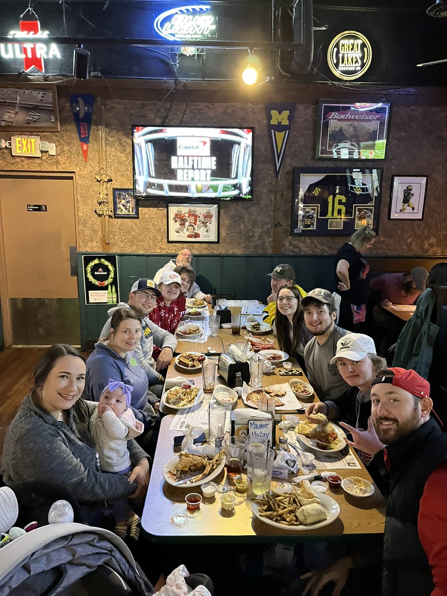 The Maumee Hockey team won’t field a team this season sadly due to numbers so current players, and some alumni got together today for some fun. We are missing a few but thank you for who came! Good luck to all teams this upcoming season! 🏒🥅 #MaumeeHockey #WeAreMaumee #GoBucks