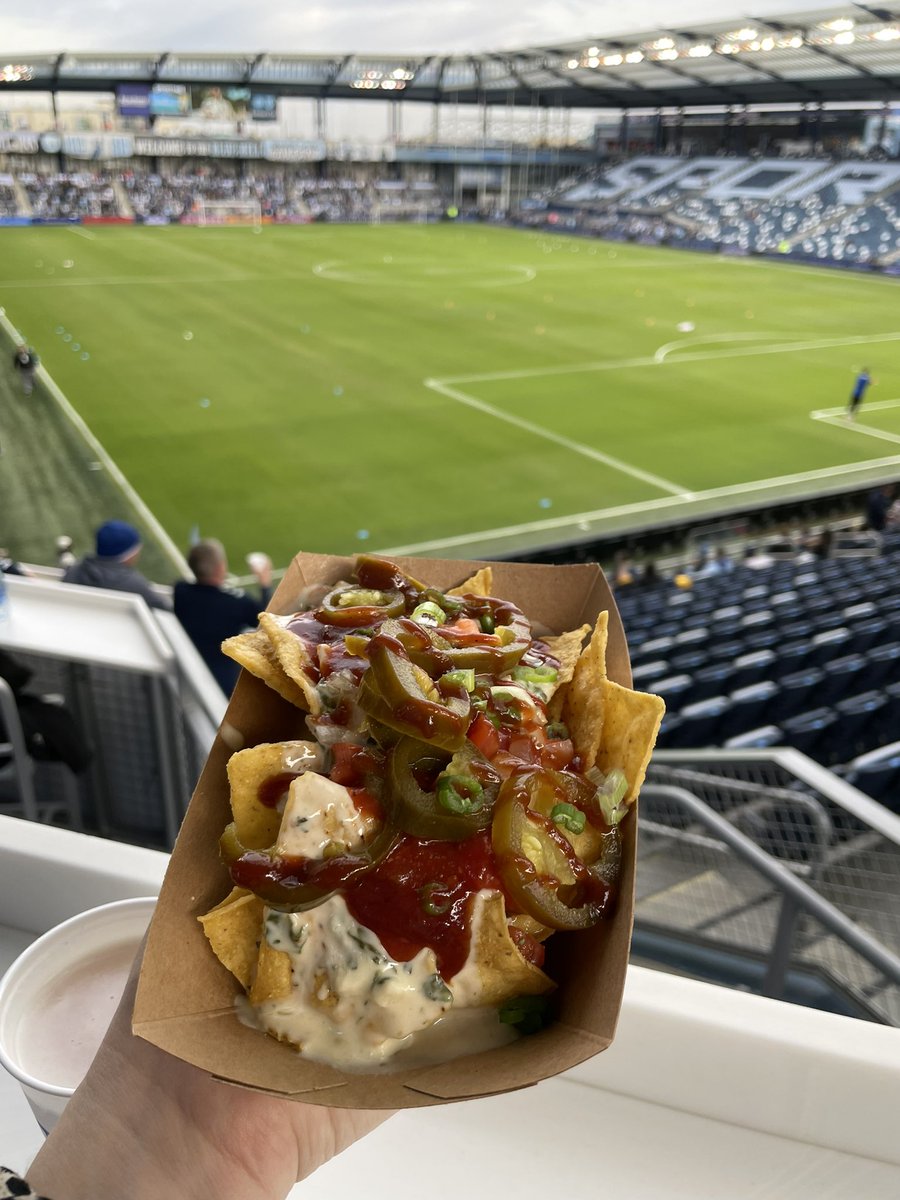 annietroester's tweet photo. #sportingkc #onesportingway https://t.co/tjqU9JK8jL