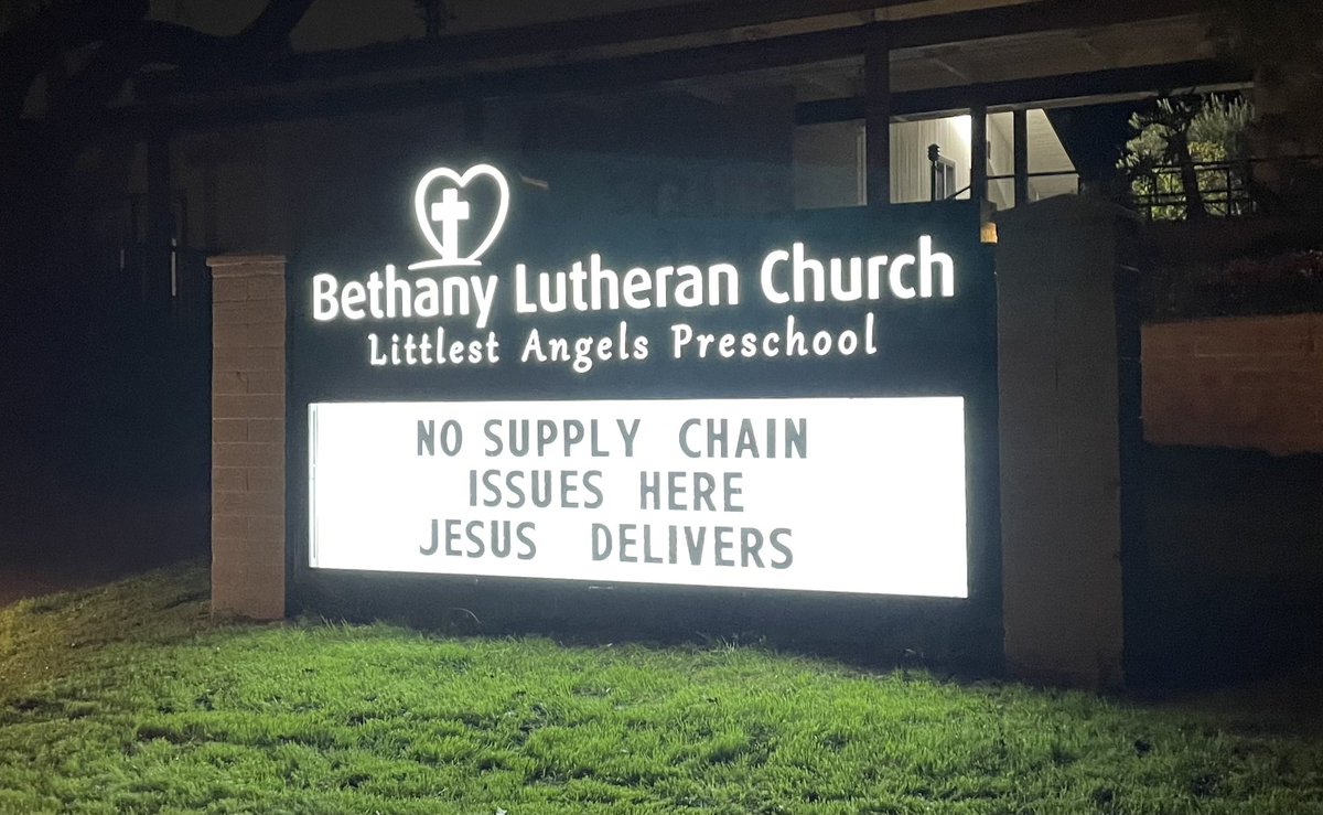 levie's tweet photo. Silicon Valley churches know their audience https://t.co/lt7MbGB9dF